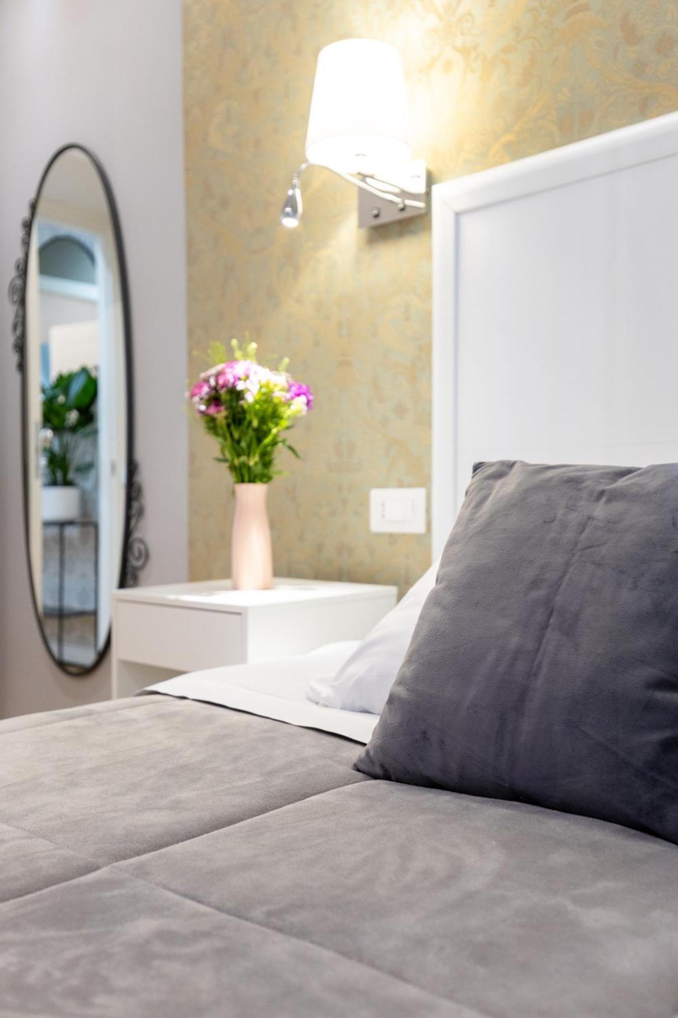 Bed And 2* Roma